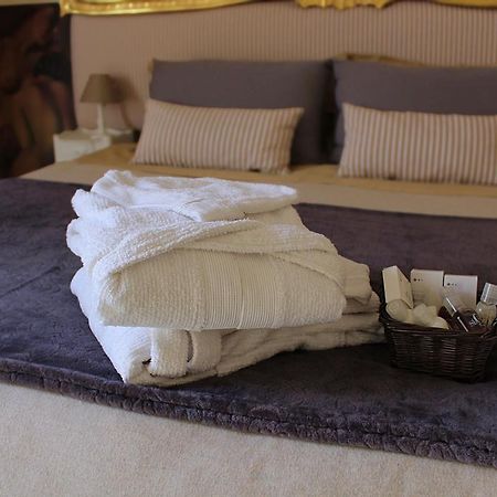 Dependance Royale Bed & Breakfast Caserta Eksteriør bilde
