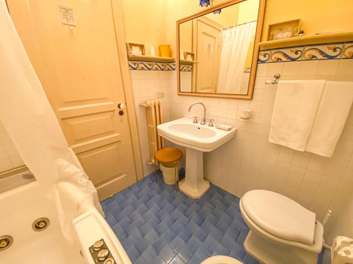 Dependance Royale Bed & Breakfast Caserta Eksteriør bilde